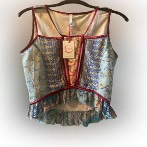 RAGA | Detailed Crop Blouse